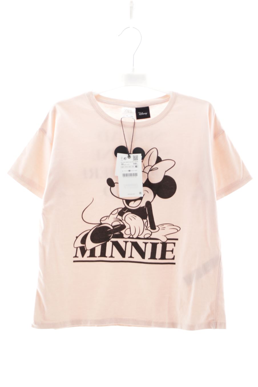 T-shirt Zara de la taille 10 ans avec une étiquette