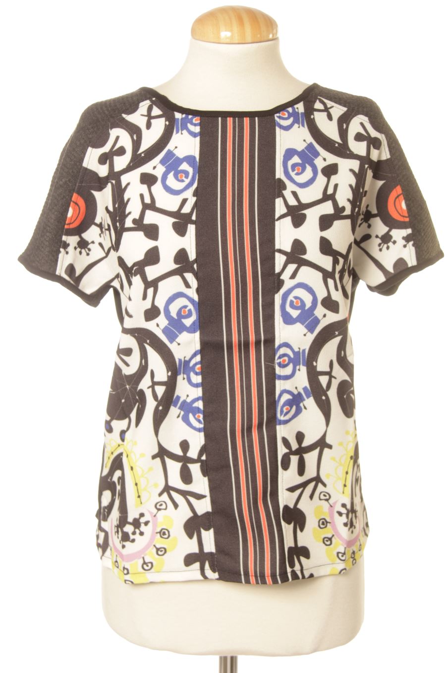 T-shirt Desigual de la taille S, de couleur imprimés