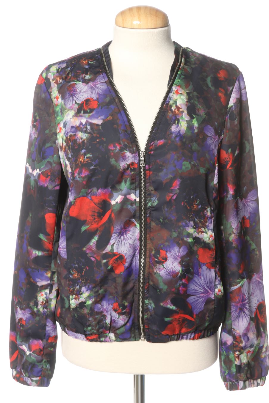 Giubbotto de H&M de la talla 34, de color fiori