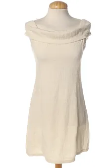 Robe casual XS Stradivarius, photo 1 sur 2