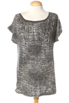 Maglietta M Bershka, foto 1 di 2