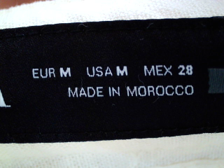 Shorts Zara de la taille M, de couleur beige