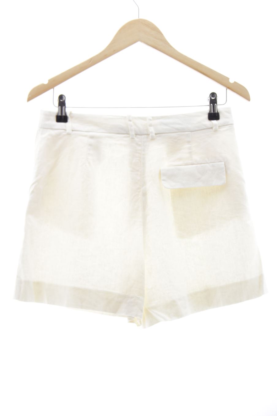 Shorts Zara de la taille M, de couleur beige