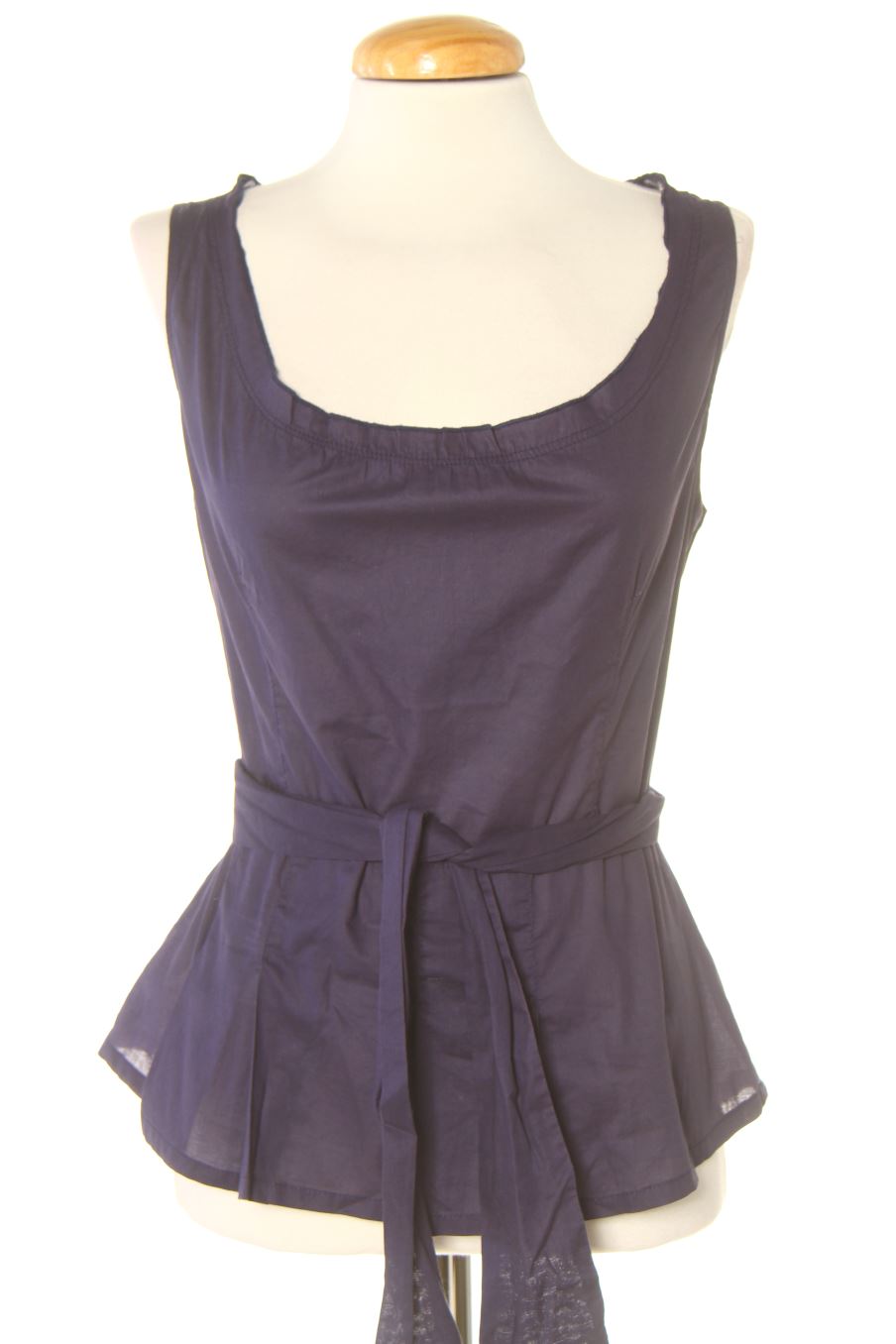 Top de U (by Adolfo Dominguez) de la talla 40, de color azul marino