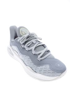 Baskets 37 Under Armour