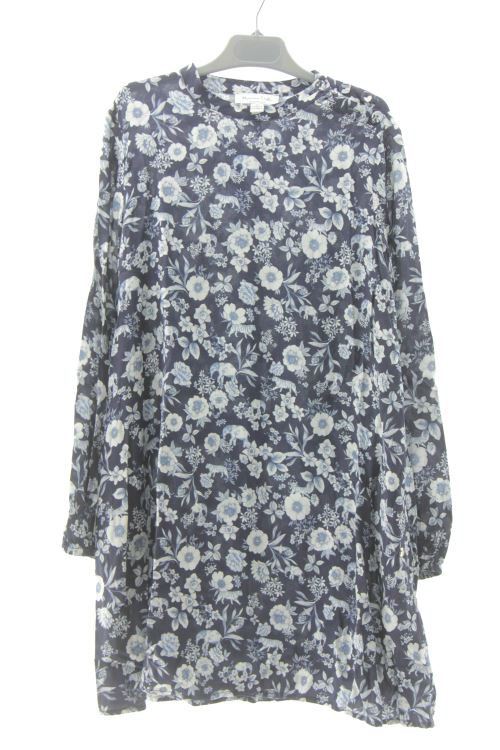 Aufwändiges Kleid