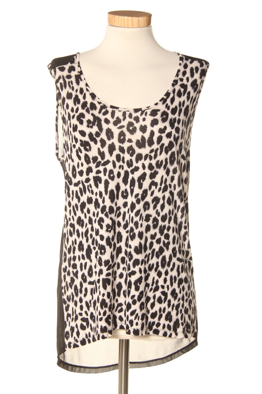 Top Forever 21 de la taille S, de couleur animal print