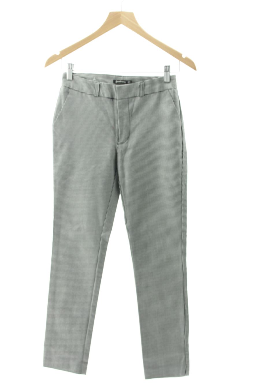Pantalón de Stradivarius de la talla 32, de color cuadros