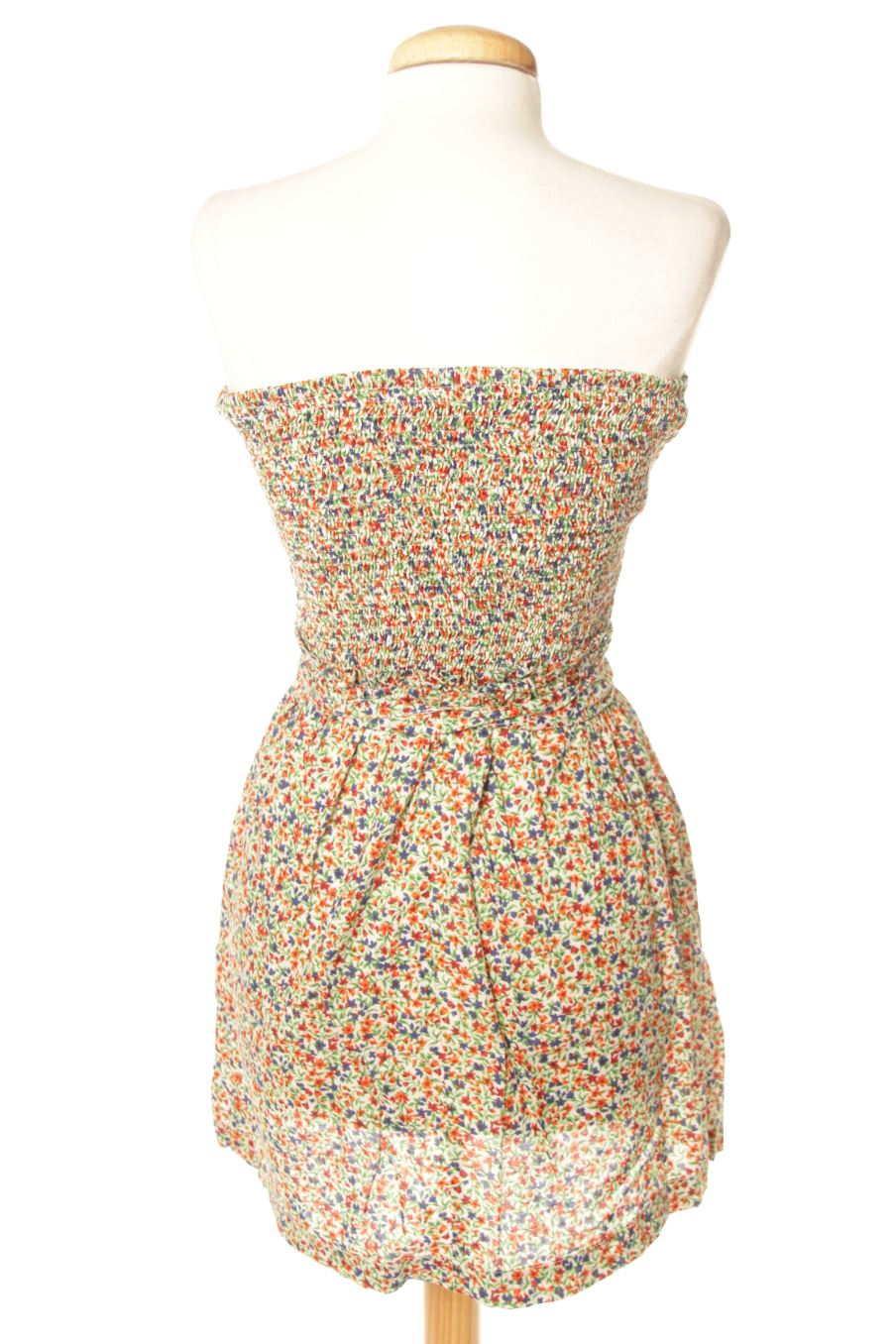 Vestido casual de Stradivarius de la talla S, de color flores