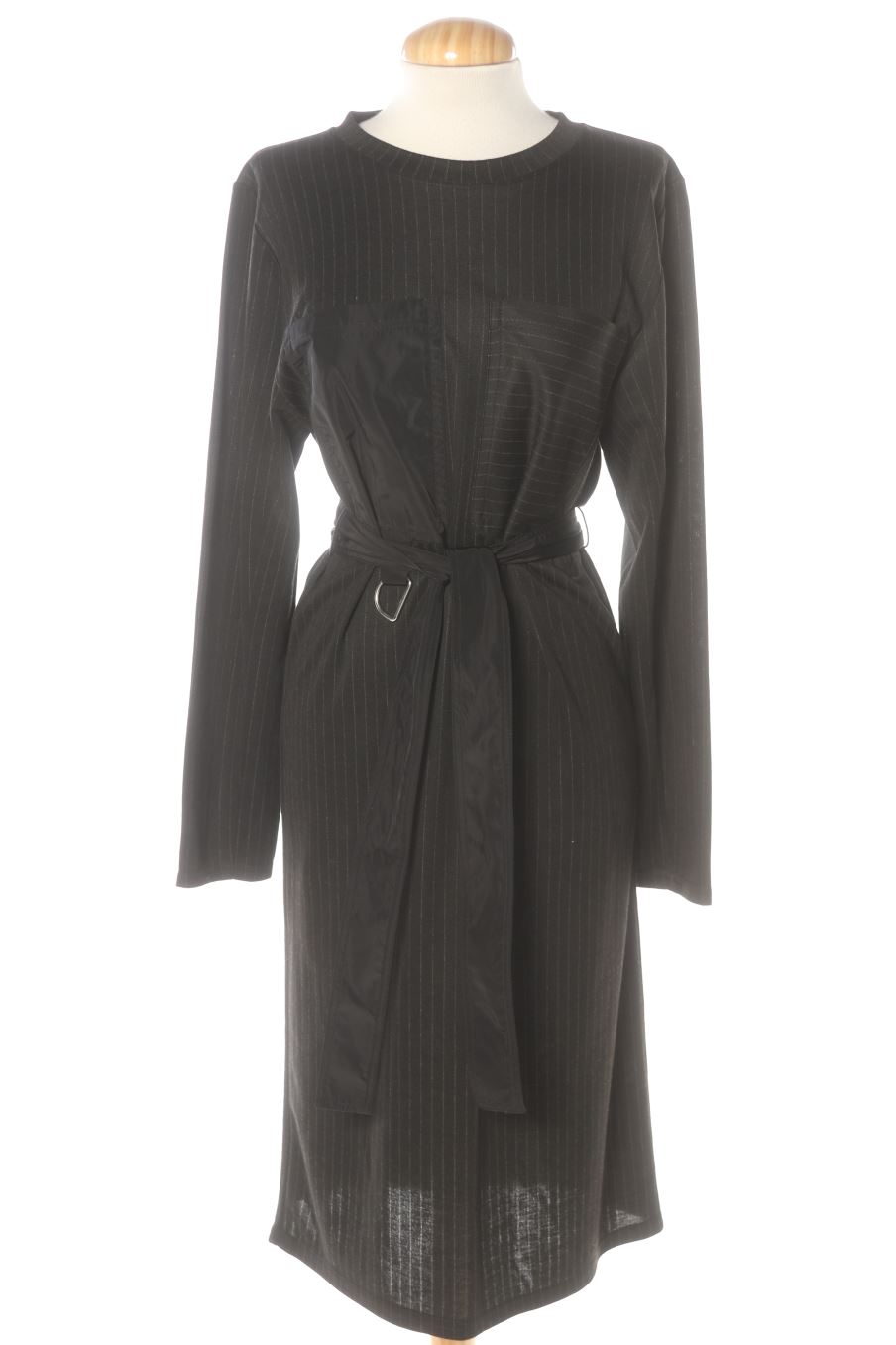 Robe casual Zara de la taille S, de couleur rayures
