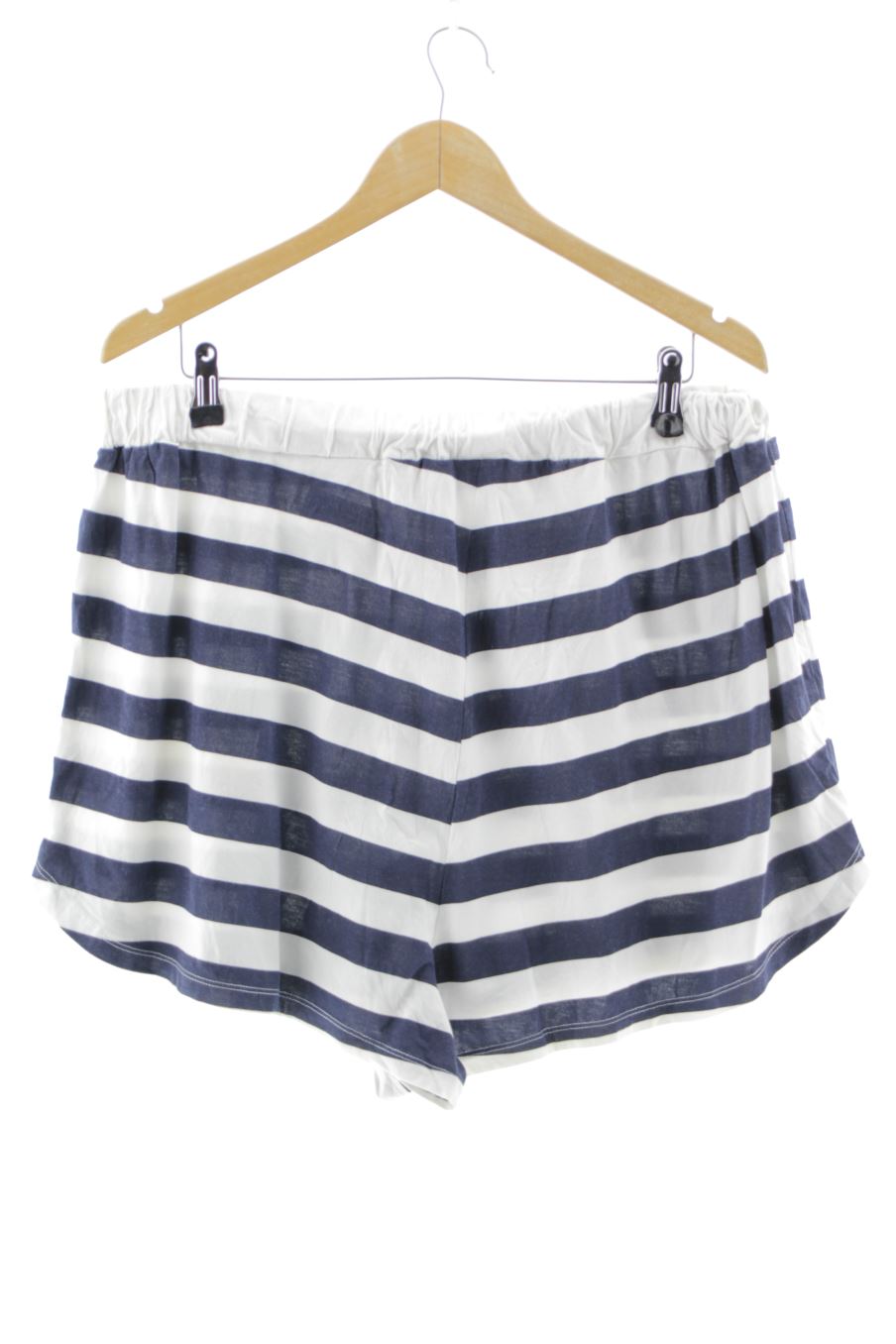 Pantalones cortos de deporte de ASOS de la talla 50, de color rayas