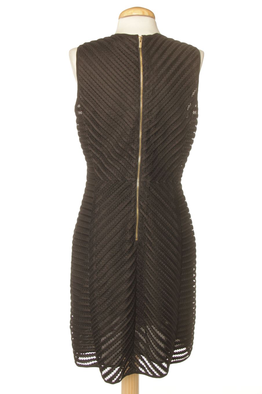 Robe casual H&M de la taille 40, de couleur noir