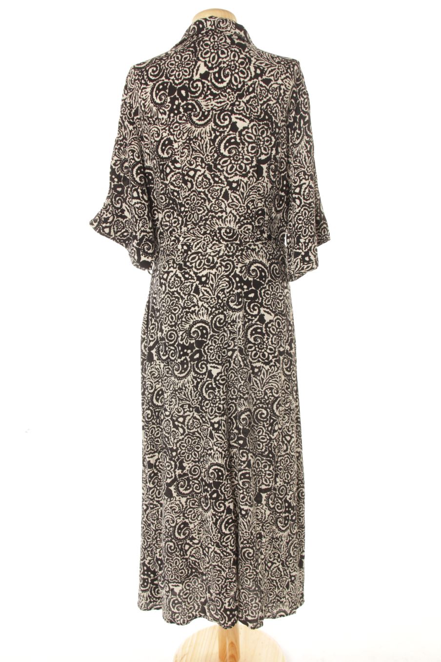 Vestido casual de Zara de la talla XL, de color estampado