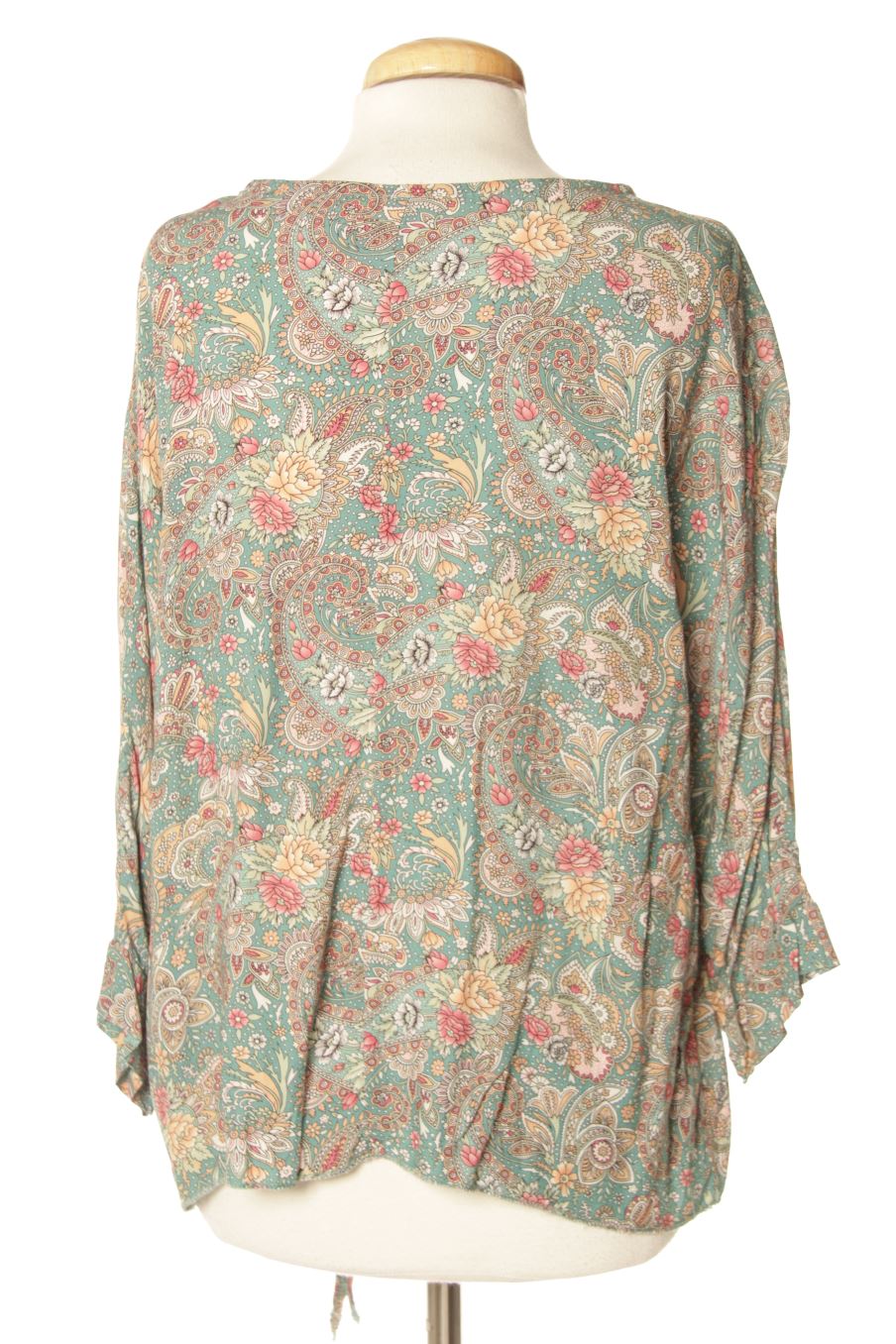 Blouse à manches longues New collection de la taille M, de couleur imprimés
