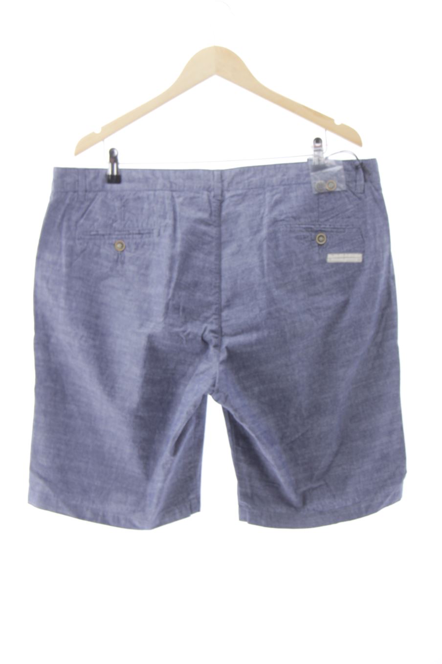 Pantalón corto de Cortefiel de la talla 52