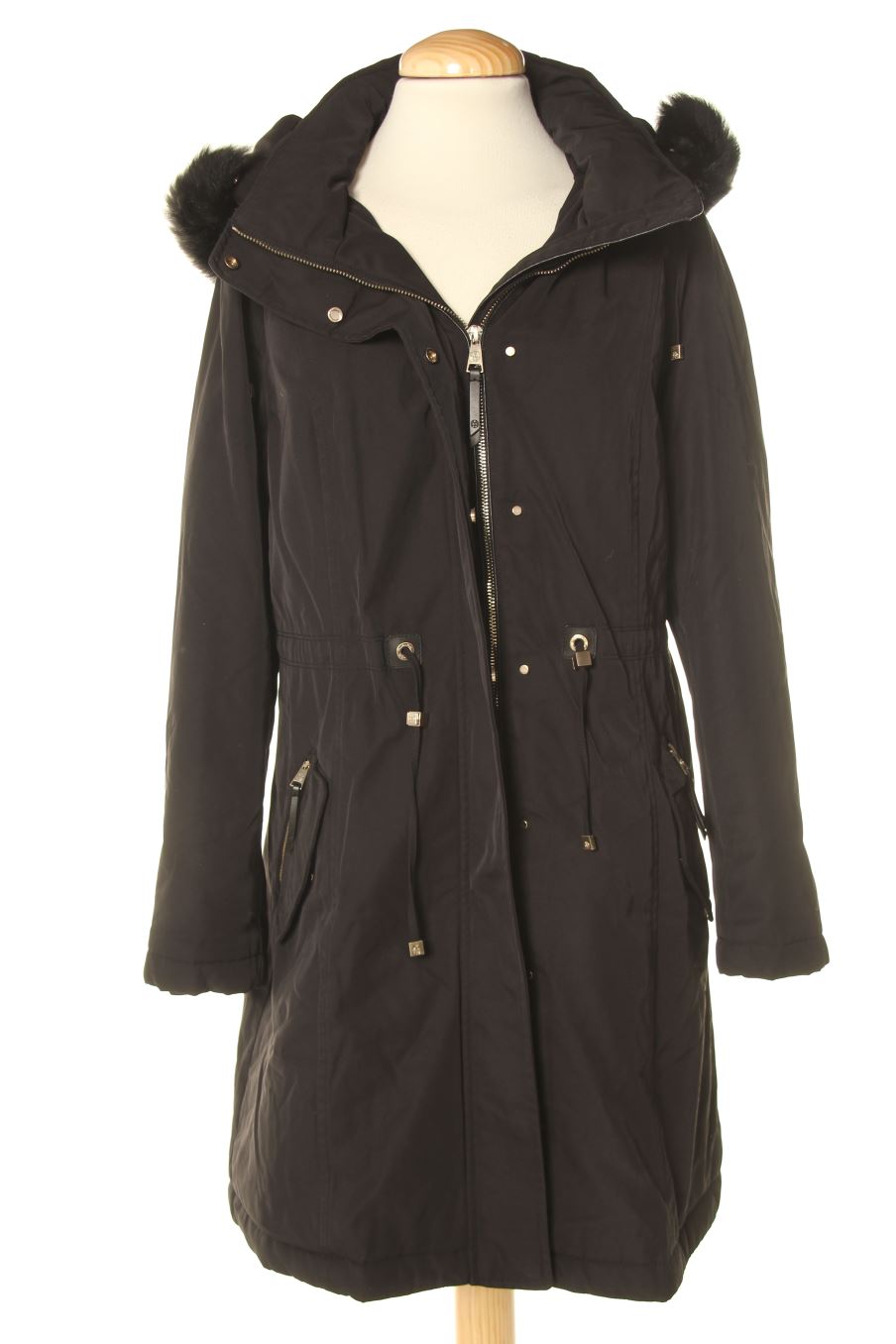 Abrigo de Massimo Dutti de la talla M, de color negro