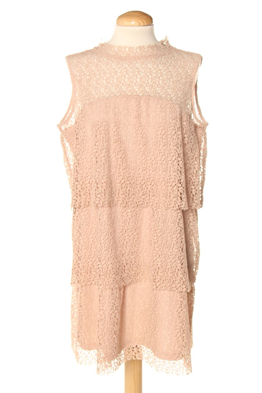 Robe casual Zara de la taille L de couleur rose
