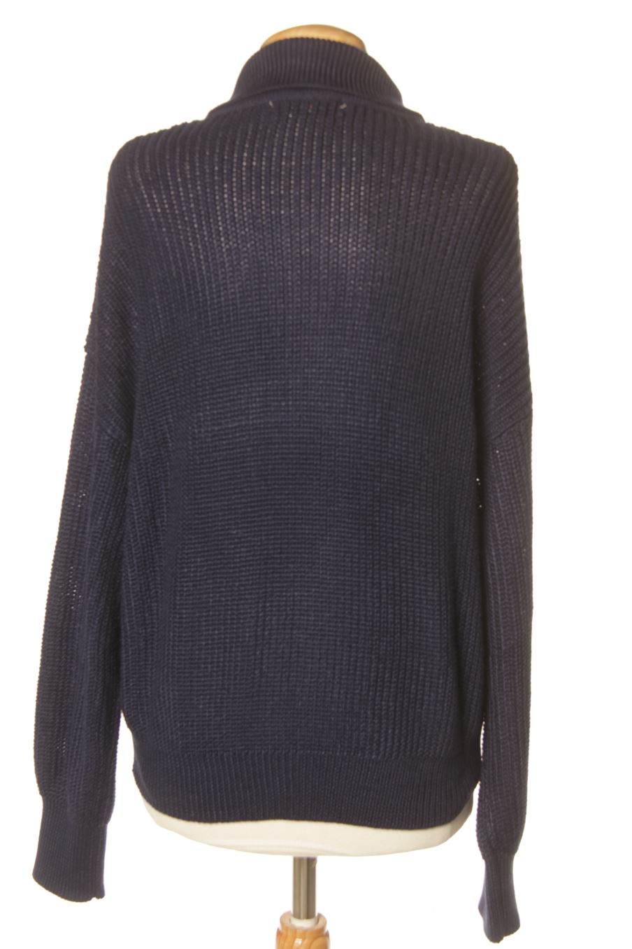 Pull Stradivarius de la taille M, de couleur bleu marine