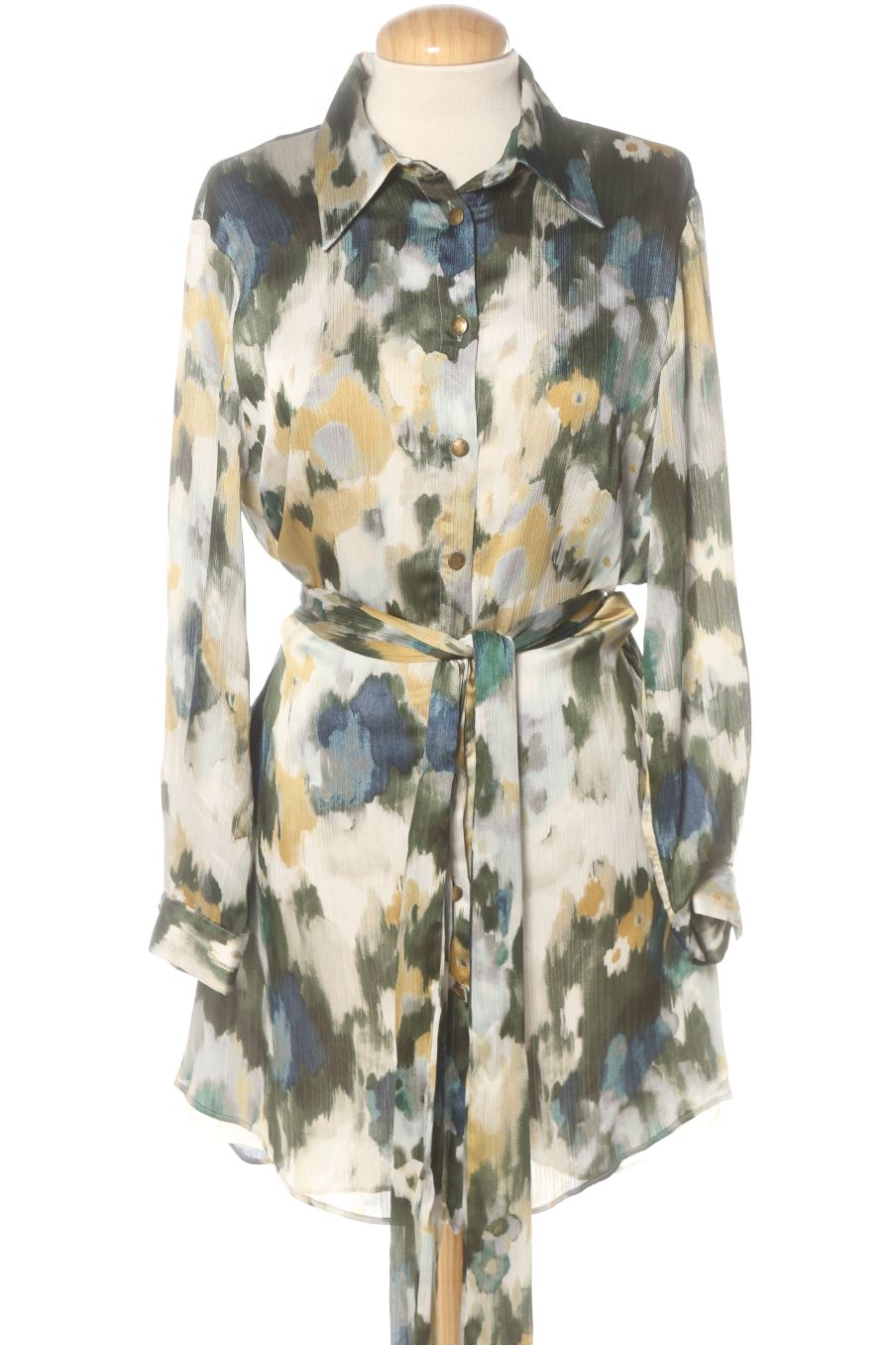 Robe casual Zara de la taille M, de couleur imprimés