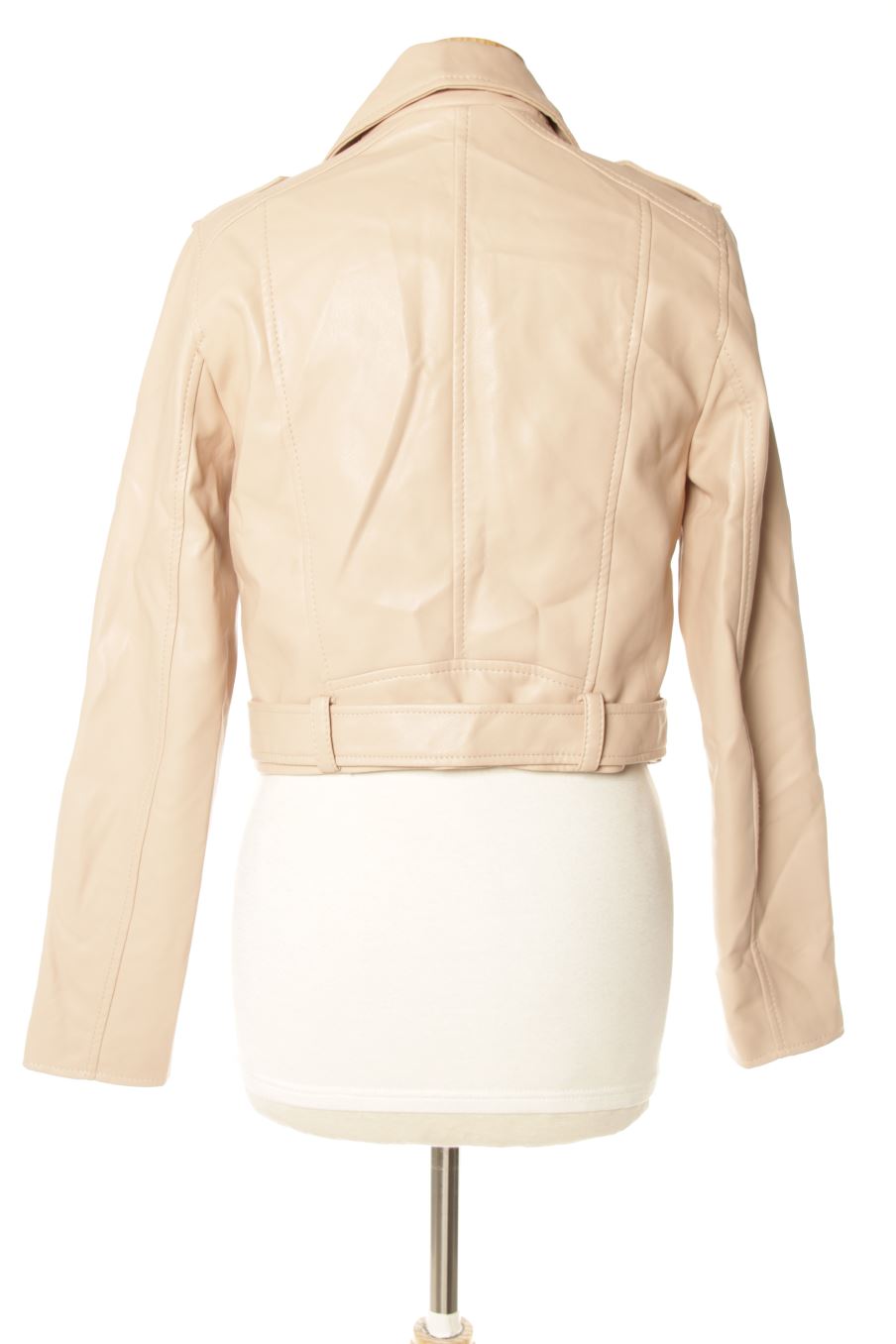 Cazadora de Pull & Bear de la talla M, de color rosa