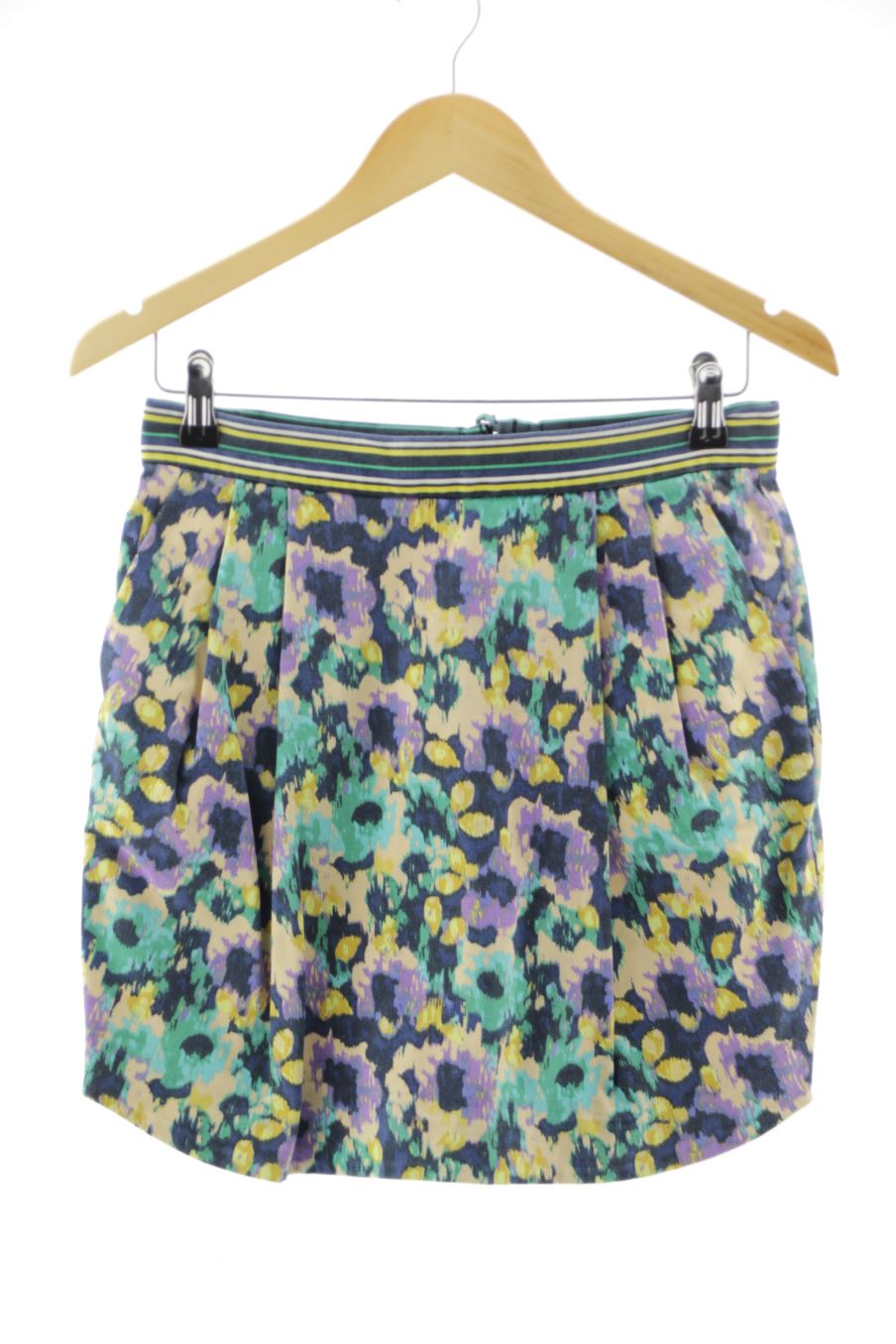 Jupe H&M de la taille 38, de couleur fleurs