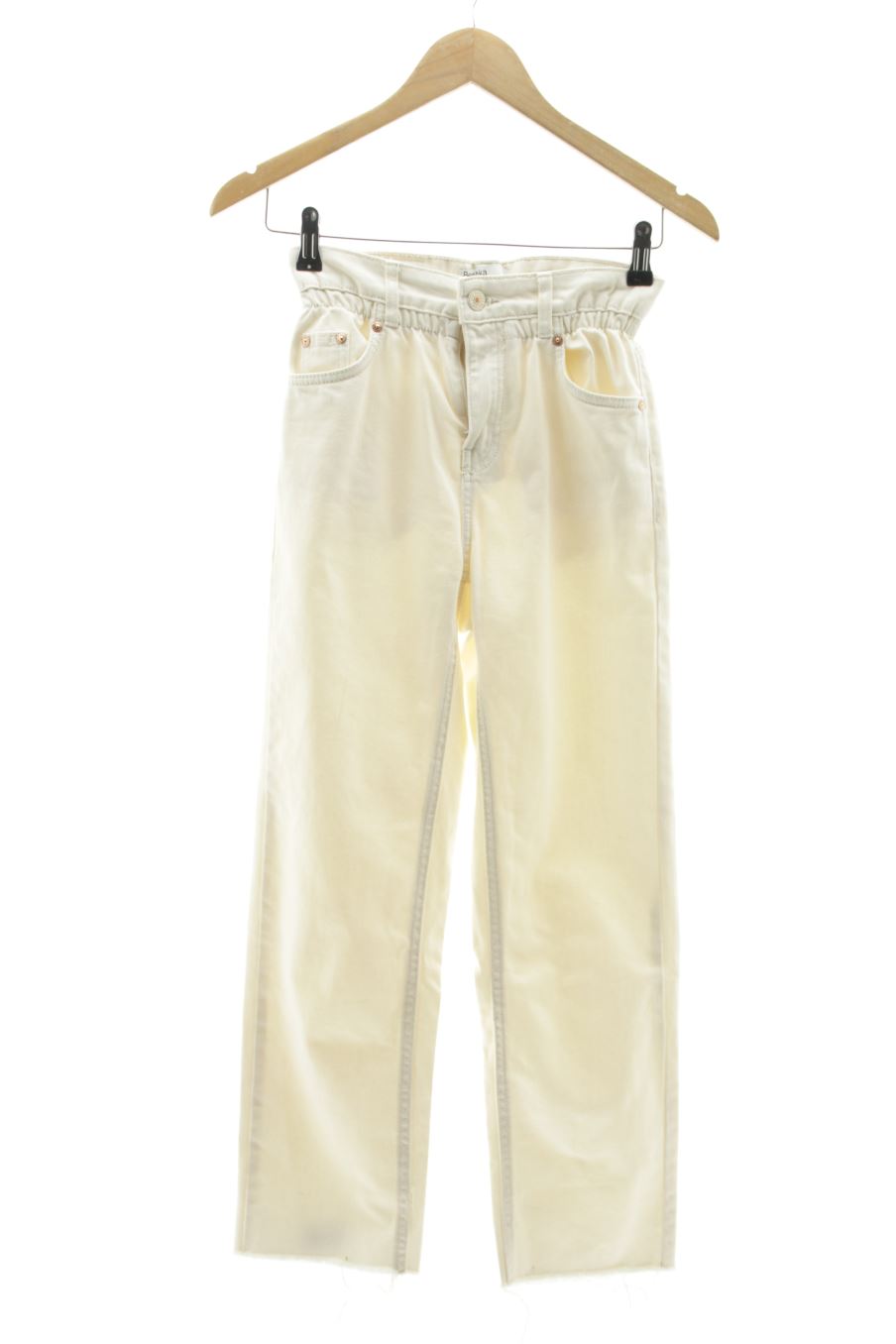 Jeans Bershka de la taille 32, de couleur blanc de denim