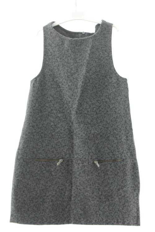 Aufwändiges Kleid