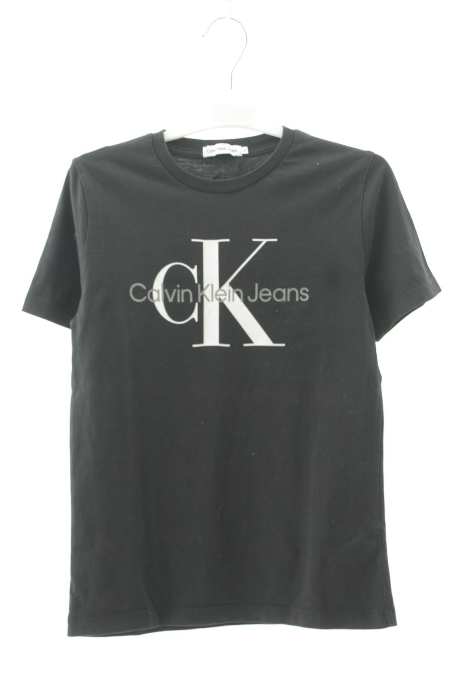 T-shirt Calvin Klein de la taille 10 ans de seconde main