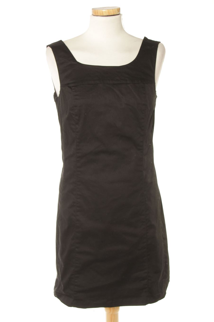 Robe casual Fórmula Joven de la taille 40, de couleur noir