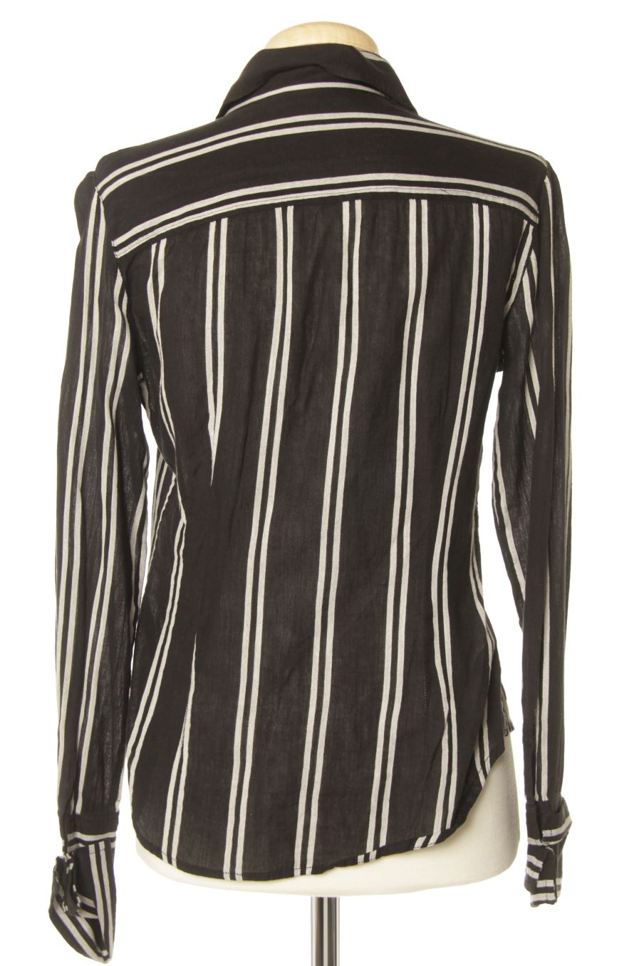 Chemise Mango de la taille S, de couleur rayures