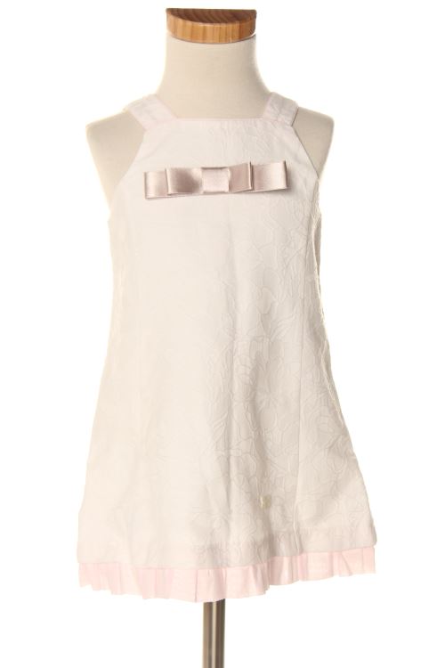 Aufwändiges Kleid