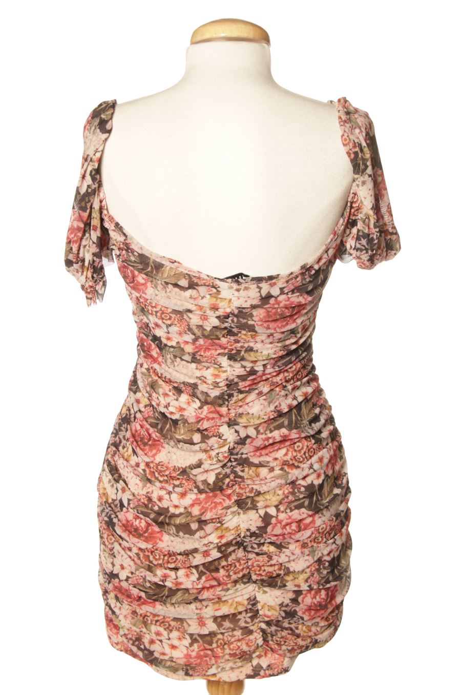Robe casual ASOS de la taille 34, de couleur fleurs