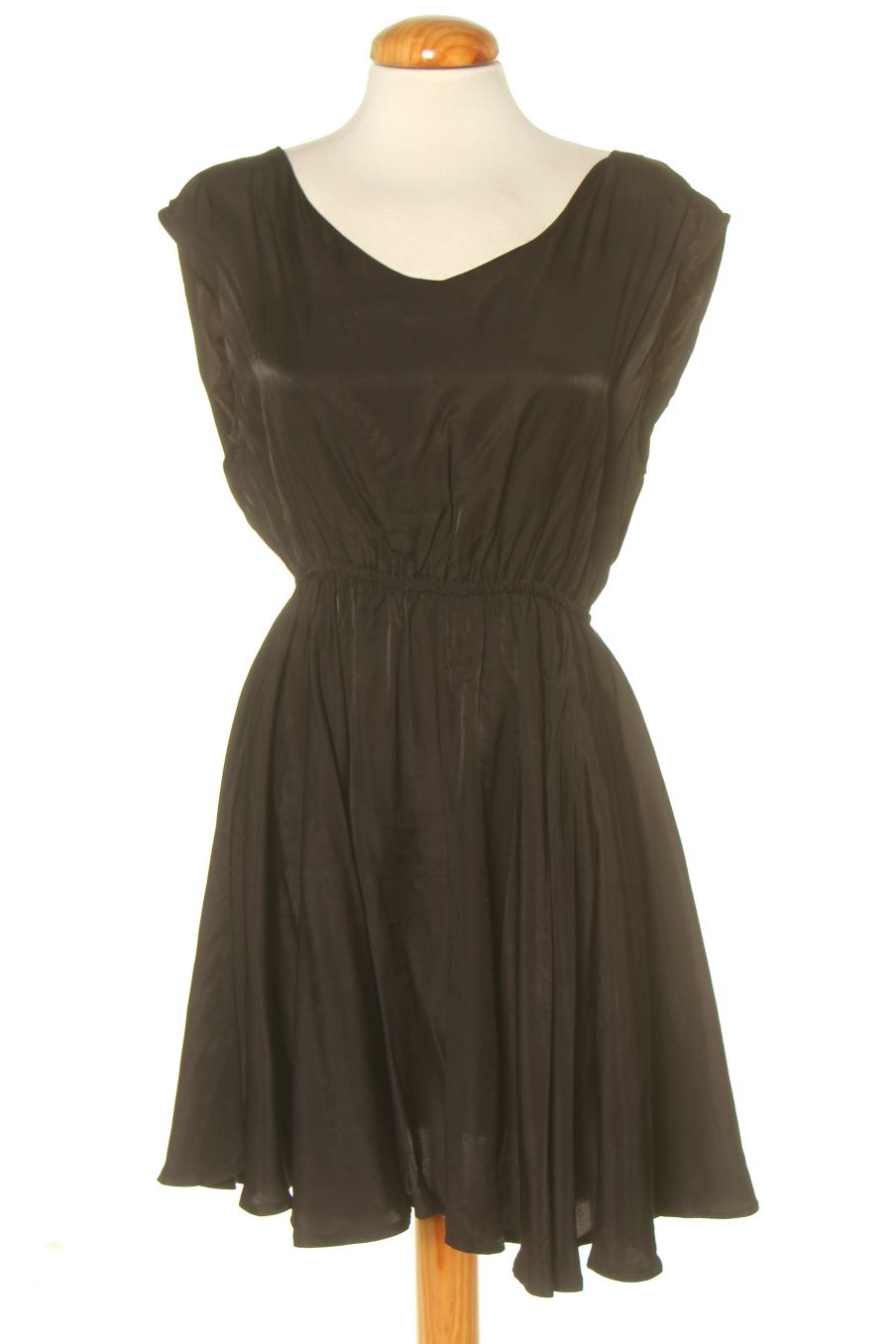 Robe casual kling de la taille M, de couleur noir