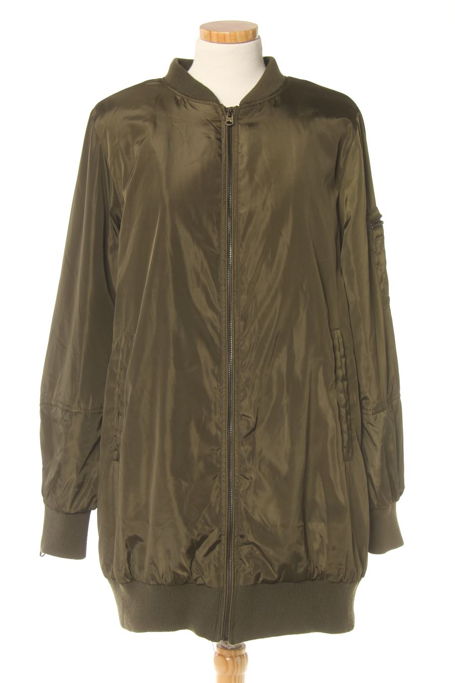 Manteau Pull & Bear de la taille L, de couleur vert