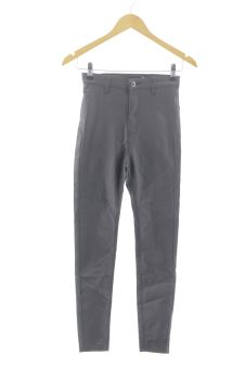 Jeans 36 Stradivarius, photo 1 sur 2