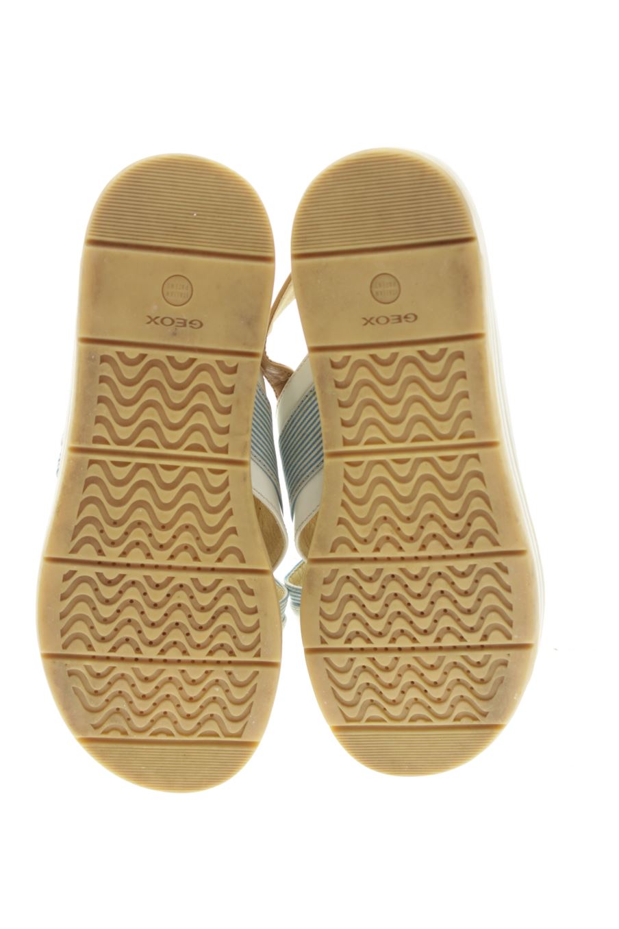 Sandalias planas de Geox de la talla 38, de color rayas de