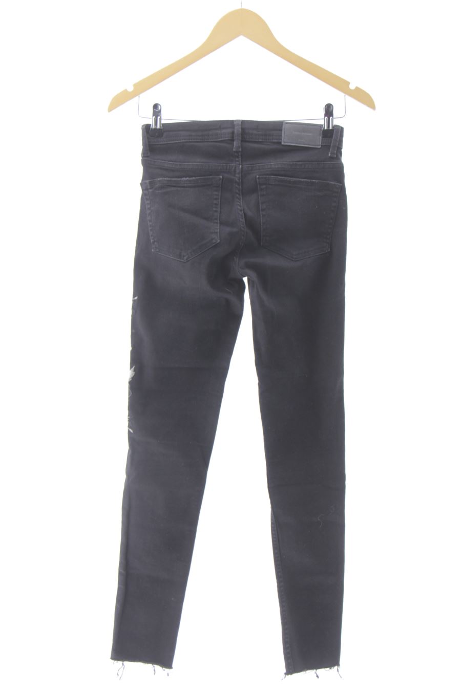 Jeans trf (ZARA) de la taille 34, de couleur noir de denim