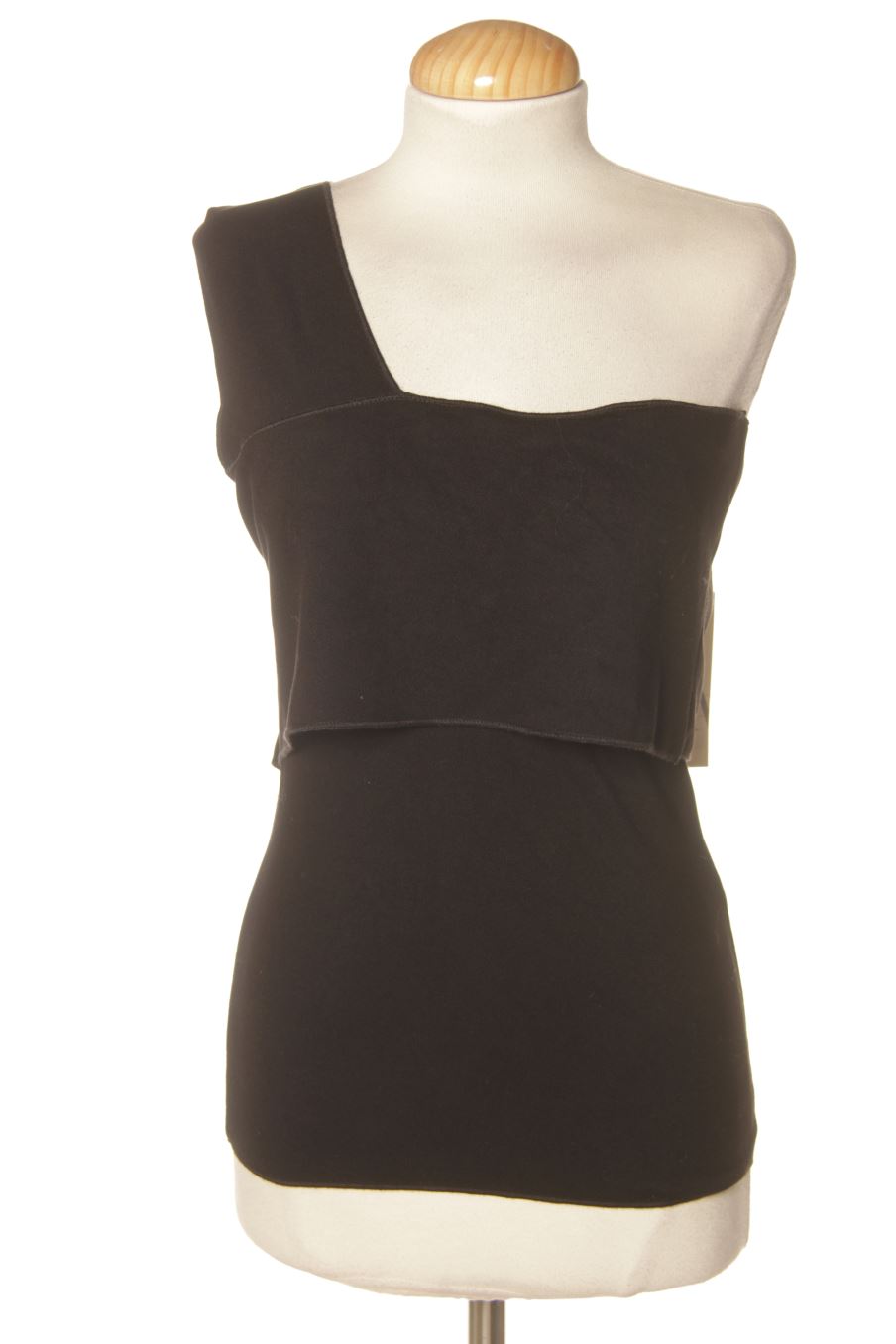 Top de Zara de la talla M, de color negro