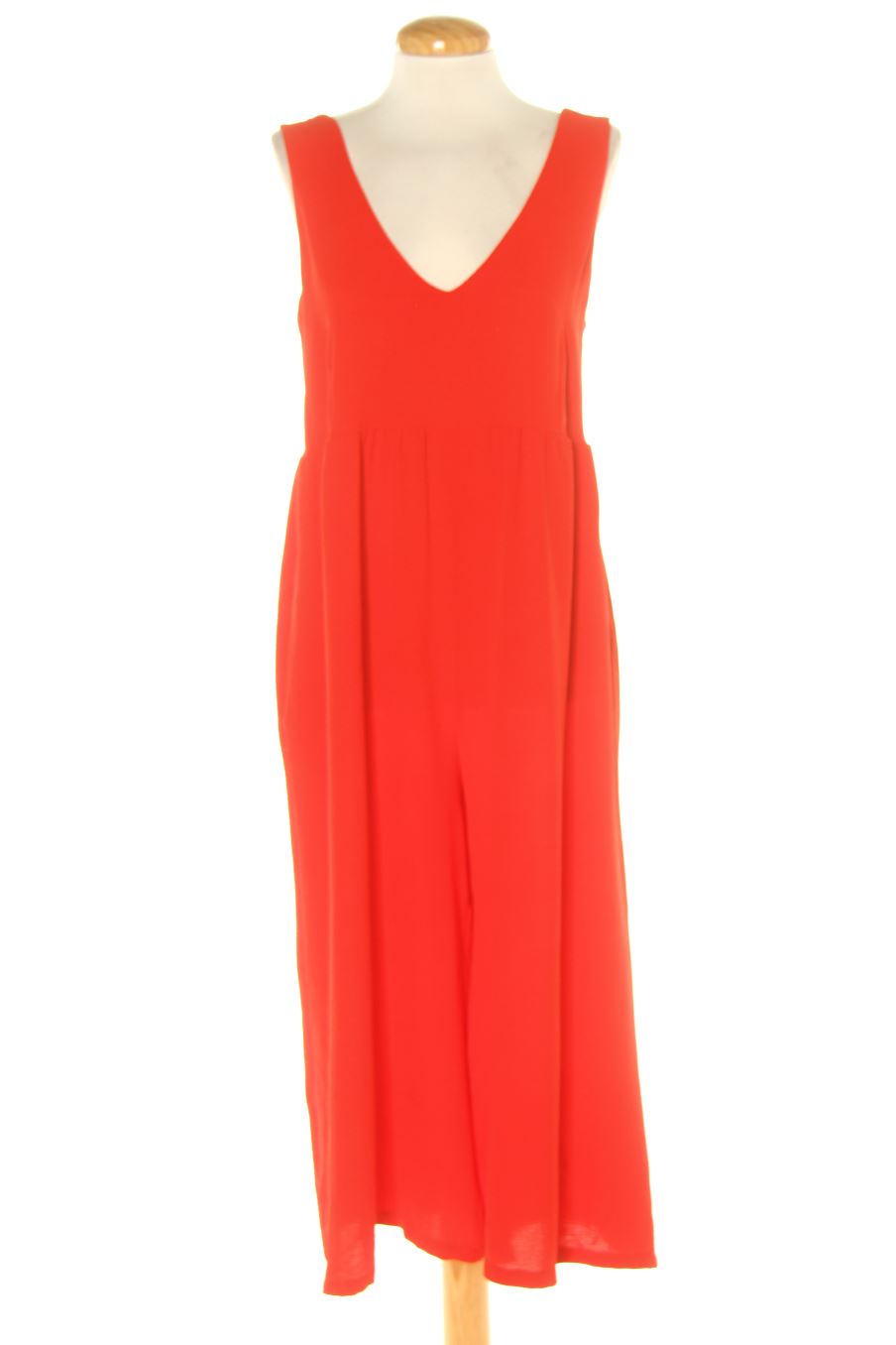 Tuta de Valentina de la talla S, de color rosso