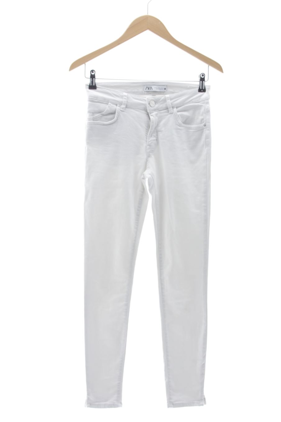 Jeans Zara de la taille 36, de couleur blanc de denim
