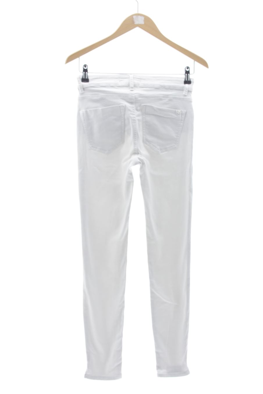 Jeans Zara de la taille 36, de couleur blanc de denim
