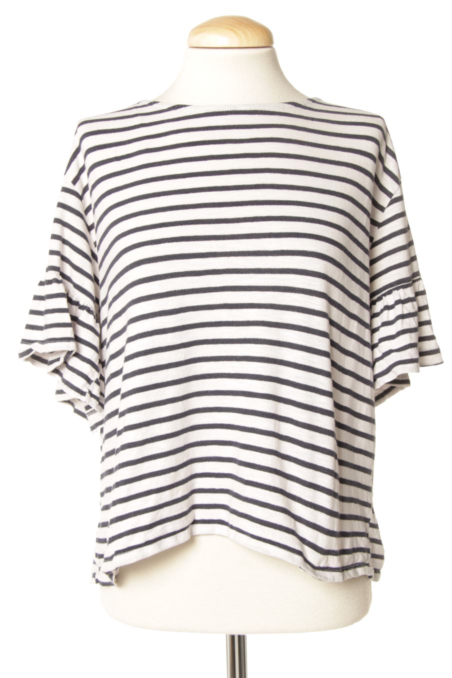 T-shirt Zara de la taille L, de couleur rayures