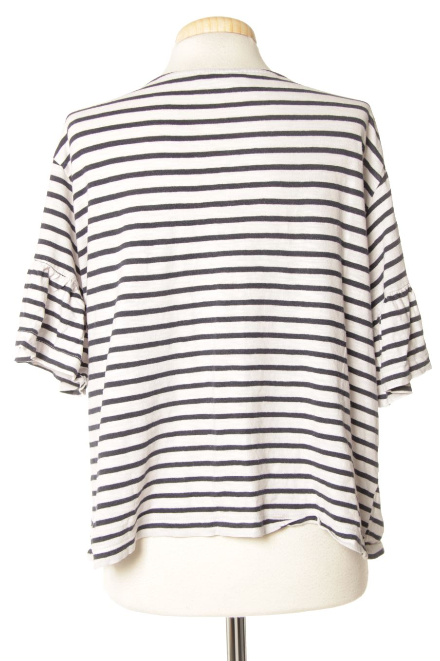 T-shirt Zara de la taille L, de couleur rayures