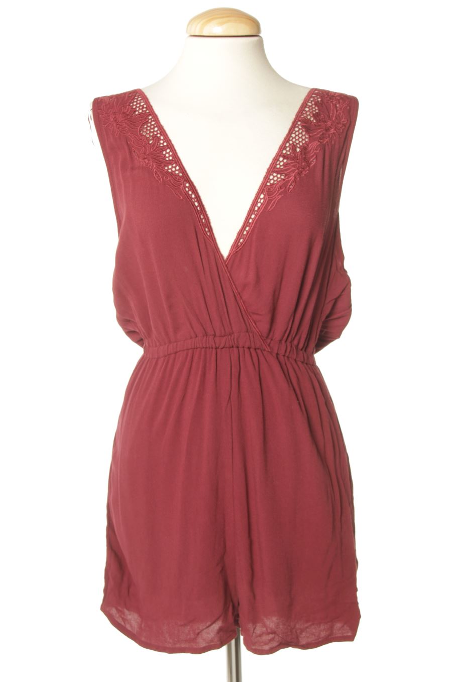 Monos de Pull & Bear de la talla M, de color burdeos