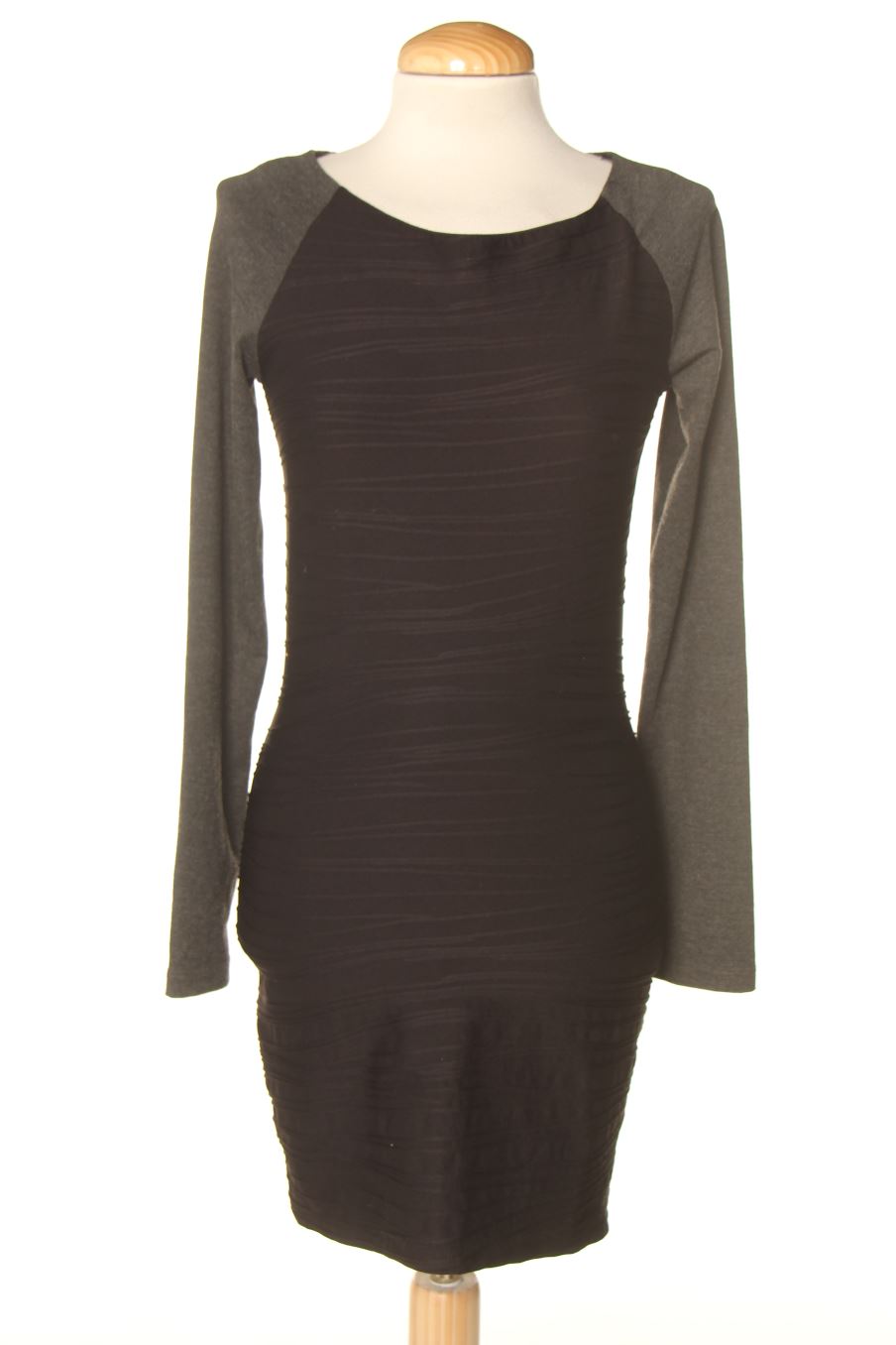 Einfaches Kleid von Stradivarius Größe S, Farbe Schwarz, für
