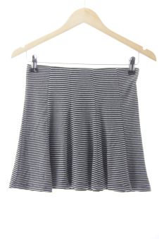 Jupe M Bershka, photo 1 sur 2