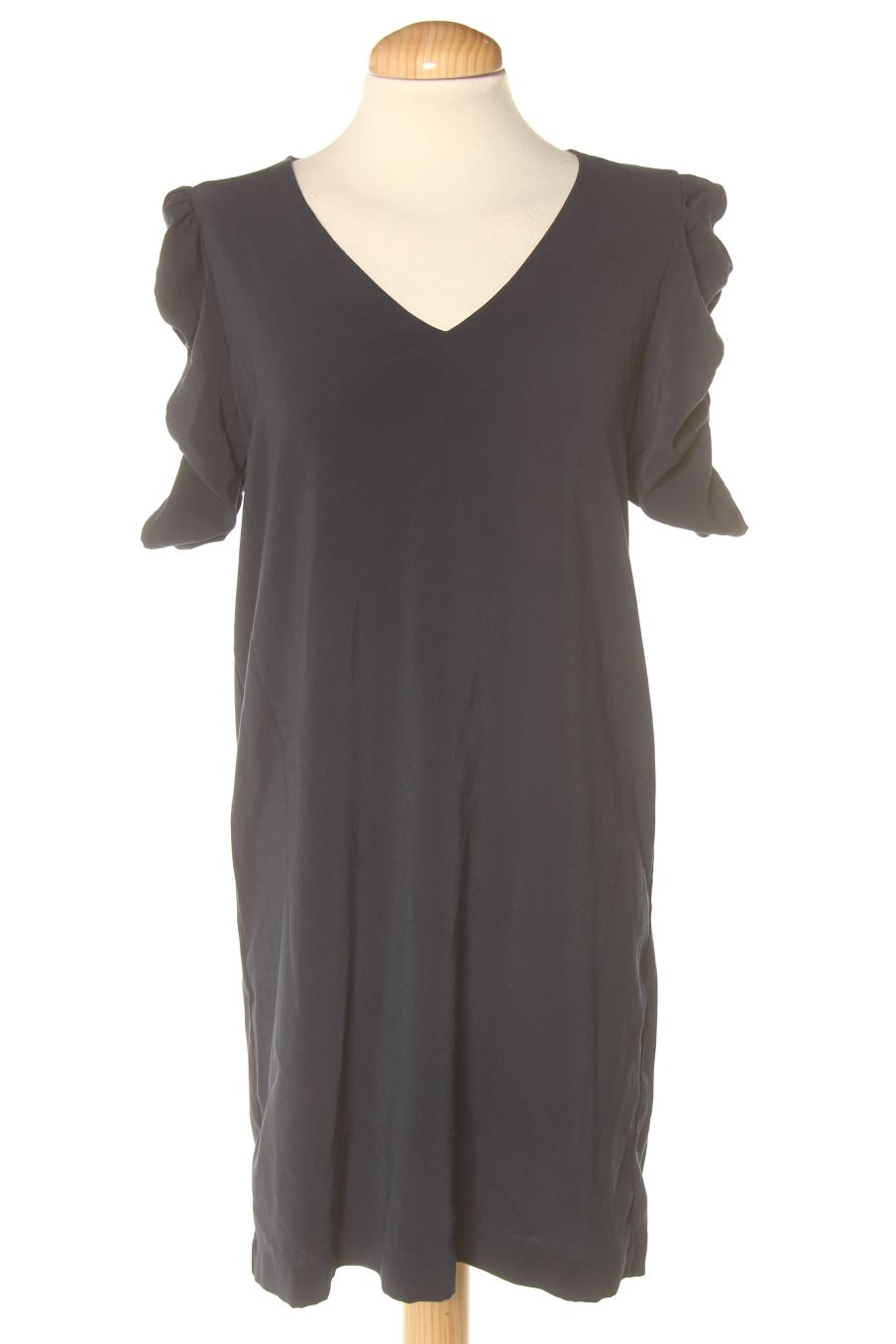 Robe casual Yuka de la taille M, de couleur bleu marine