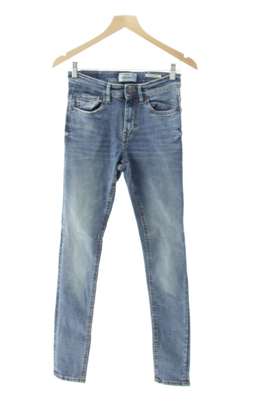 Jeans Pull & Bear de la taille 38, de couleur bleu de denim