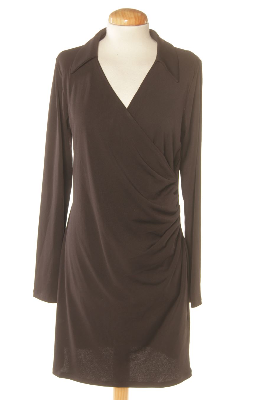 Robe casual H&M de la taille M, de couleur noir