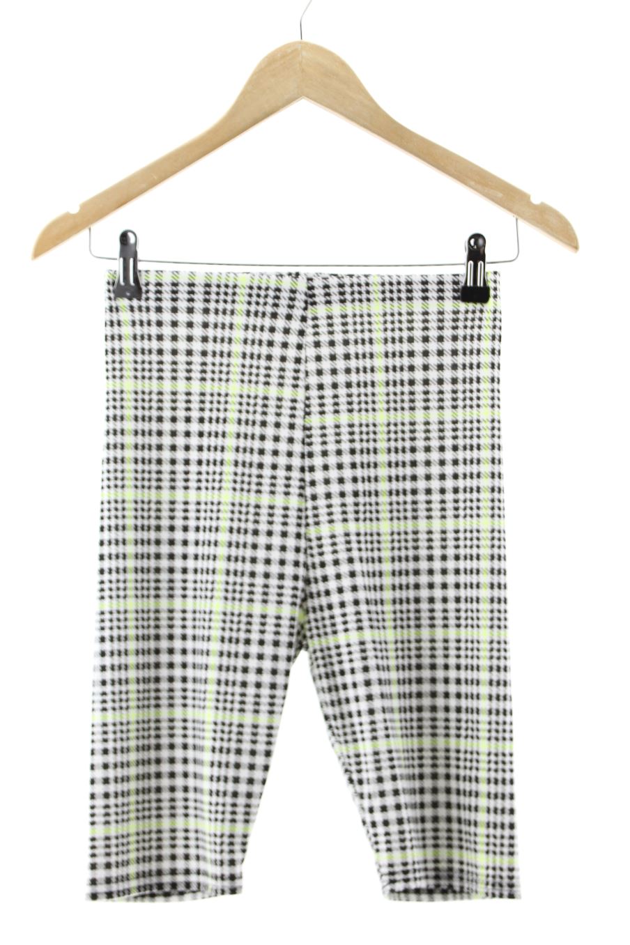 Pantalones cortos de deporte de PRETTYLITTLETHING de la talla 32, de color cuadros